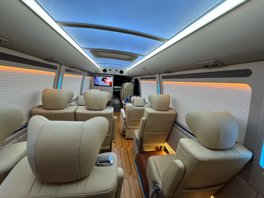 �Ϻ�������˹���аͳ�����